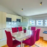 דירה Apartments Zara זאדאר