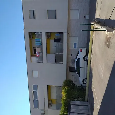 Apartments Zara ザダル