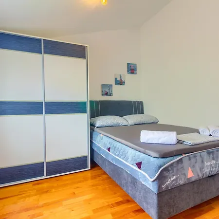 Apartments Zara Apartman *